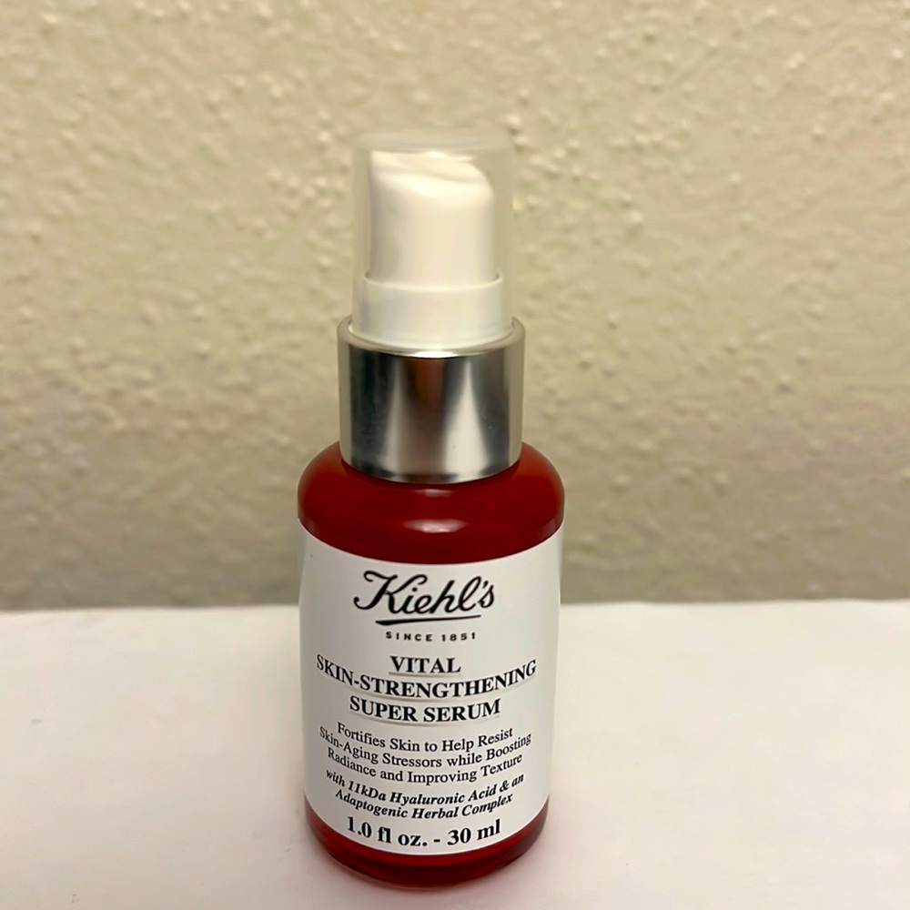 Kiehl’s Vital Skin Strengthening Super Serum